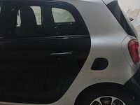 Usata Smart ForFour 64 CV (47 kW) 2016 Nero Utilitaria