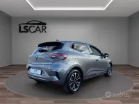 Usado Renault Clio V Techno 91 CV (66 kW) 2025 Gris Berlina