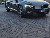 Usata VW Passat 150 CV (110 kW) 2022 Nero Station wagon