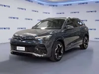 Usata VW Tiguan R-line 150 CV (110 kW) 2024 Grigio SUV