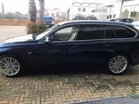 Usata BMW 320 Luxury Line 184 CV (135 kW) 2012 Blu Station wagon