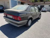 Usata Alfa Romeo 75 148 CV (108 kW) 1991 Nero Berlina
