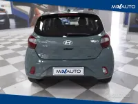 Usata Hyundai i10 63 CV (46 kW) 2025 Verde Utilitaria