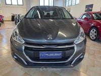 Usata Peugeot 208 Style 83 CV (61 kW) 2016 Gray Utilitaria