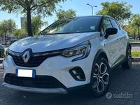 Usata Renault Captur Techno 100 CV (73 kW) 2023 Bianco SUV