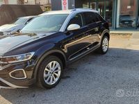 Usata VW T-Roc Style 150 CV (110 kW) 2024 Nero metallizzato SUV