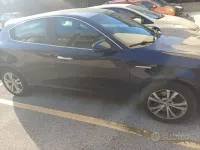 Usata Alfa Romeo Giulietta 140 CV (102 kW) 2011 Blu Utilitaria