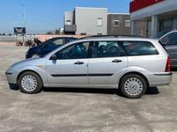 Usata Ford Focus Ambiente 101 CV (74 kW) 2003 Argento Station wagon