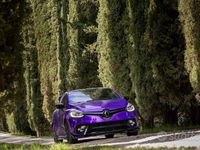 Usata Renault Clio IV Trophy 220 CV (161 kW) 2016 Nero Berlina