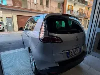 Usata Renault Scénic III XMOD 110 CV (80 kW) 2012 Grigio Monovolume