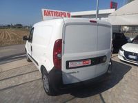 Usado Fiat Doblò Lounge 95 HP (69 kW) 2021 Branco Monovolume
