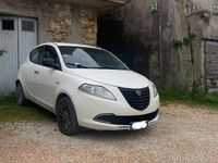 Usata Lancia Ypsilon Platinum 69 CV (50 kW) 2012 Bianco Utilitaria