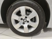 Usata Peugeot 5008 Active 115 CV (84 kW) 2014 Grigio Monovolume