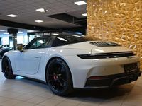 Usata Porsche 911 Carrera 4 GTS Targa Chrono 541 CV (397 kW) 2026 Grigio gesso kreide/pelle nera Cabrio