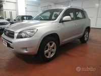 usata Toyota RAV4 RAV 42.2 D-4D 136 CV Luxury