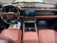 Usata Land Rover Defender 635 CV (467 kW) 2025 SUV