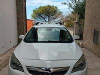 Usata Opel Astra 60 CV (44 kW) 2013 Bianco Station wagon