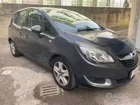 Usata Opel Meriva 120 CV (88 kW) 2017 Marrone Monovolume