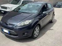 Usata Ford Fiesta Ghia 68 CV (50 kW) 2009 Blu Berlina