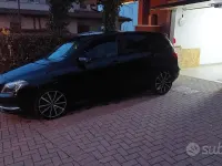Usata Mercedes B220 175 CV (128 kW) 2013 Nero Utilitaria