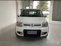 Usata Fiat Panda Climbing 60 CV (44 kW) 2010 Bianco Utilitaria
