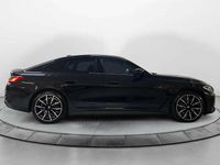 Usata BMW i4 Comfort Edition 544 kW (740 CV) 2024 Black sapphire Berlina