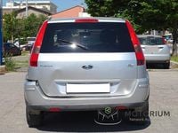 Usata Ford Fusion 68 CV (50 kW) 2005 Giallo Utilitaria