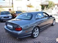 Usata Jaguar S-Type Supercharged 396 CV (291 kW) 2003 Grigio Berlina