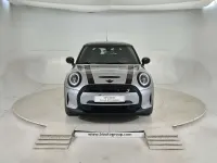 Usata Mini Cooper SE Classic 135 kW (184 CV) 2023 Grigio Utilitaria