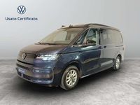 Usata VW California Beach 150 CV (110 kW) 2024 Starlight blue metallizzato de Furgone