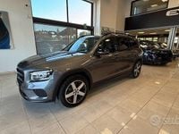 Usata Mercedes GLB180 116 CV (85 kW) 2020 Grigio SUV