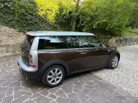 Usata Mini Cooper D 112 CV (82 kW) 2010 Marrone Utilitaria