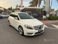 Usata Mercedes B180 Premium 109 CV (80 kW) 2013 Bianco Utilitaria