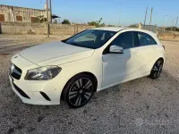 Usata Mercedes A180 109 CV (80 kW) 2016 Bianco Berlina