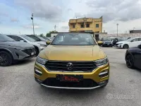 Usata VW T-Roc Cabriolet Style 116 CV (85 kW) 2020 Oro Cabrio