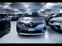 Usata Renault Captur Intens 145 CV (106 kW) 2023 Grigio chiaro SUV