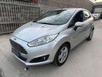 Usata Ford Fiesta 95 CV (69 kW) 2016 Argento Berlina