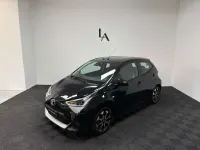 Usata Toyota Aygo X-play 72 CV (52 kW) 2020 Nero Utilitaria