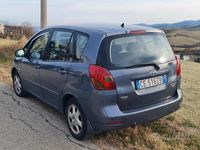 Usata Toyota Corolla Verso 2003 Blu Monovolume