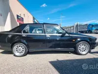 Usata Alfa Romeo 75 155 CV (114 kW) 1990 Nero Berlina