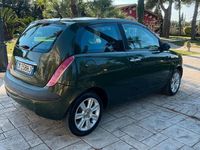 Usata Lancia Ypsilon 70 CV (51 kW) 2004 Utilitaria