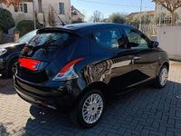 Usata Lancia Ypsilon 69 CV (50 kW) 2018 Nero Utilitaria