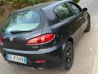 Usata Alfa Romeo 147 120 CV (88 kW) 2007 Nero Utilitaria
