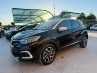 Usata Renault Captur 110 CV (80 kW) 2018 Nero SUV