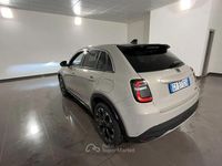 Usata Fiat 600 La Prima 136 CV (100 kW) 2025 Beige SUV