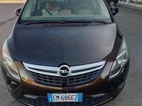 Usata Opel Zafira 150 CV (110 kW) 2012 Rosso Monovolume