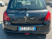 Usata Suzuki Swift 92 CV (67 kW) 2005 Nero Utilitaria