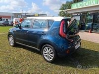Usata Kia Soul 136 CV (100 kW) 2018 Blu SUV