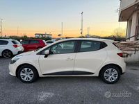 Usata Renault Clio IV Life 75 CV (55 kW) 2016 Beige Berlina