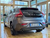 Usata Volvo V40 Summum 150 CV (110 kW) 2014 Grigio Berlina